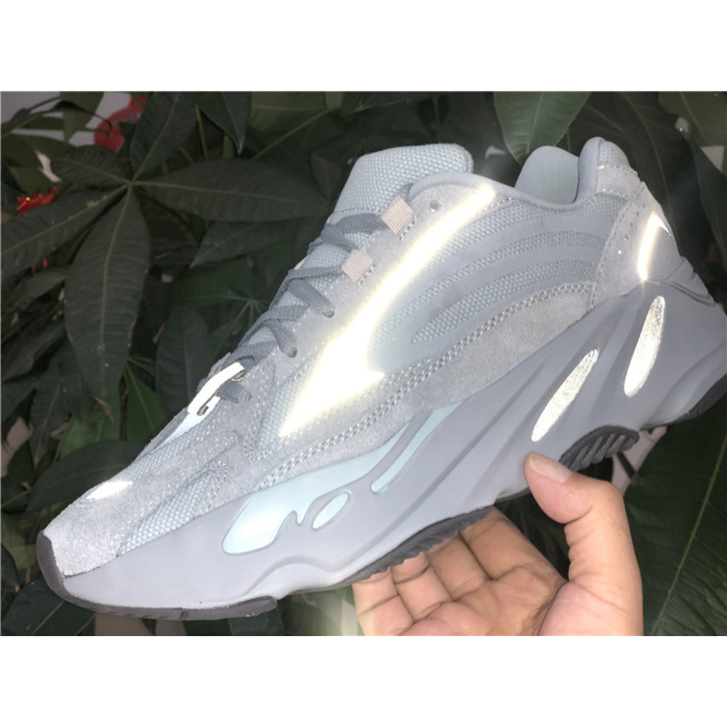 Ad*s yeezy boost 700 v2 hospital blue fv8424 sneakers men women