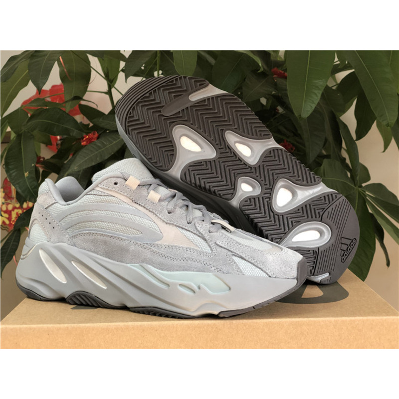 Ad*s yeezy boost 700 v2 hospital blue fv8424 sneakers men women