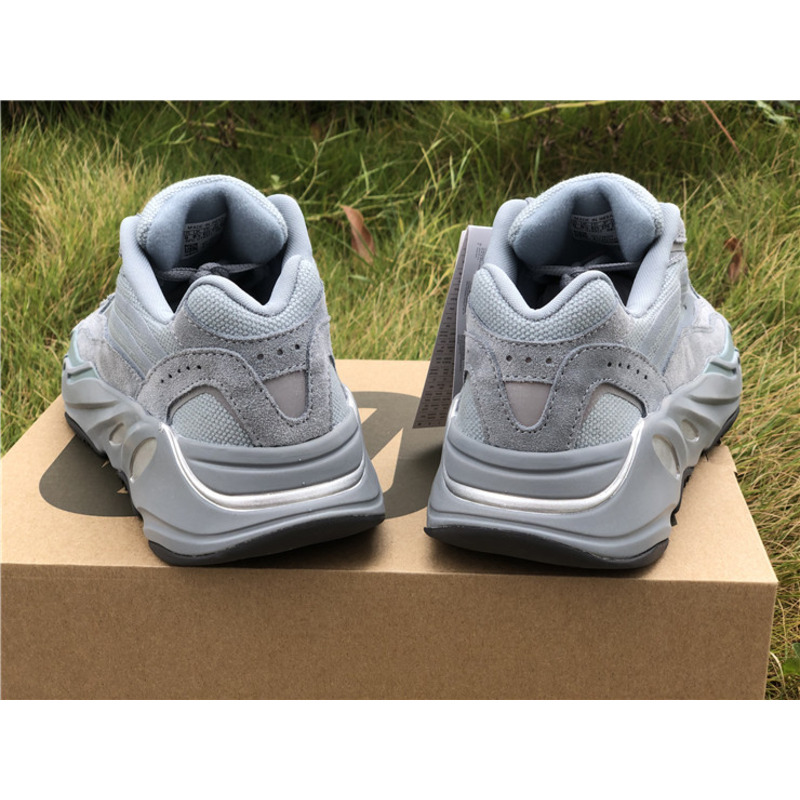 Ad*s yeezy boost 700 v2 hospital blue fv8424 sneakers men women