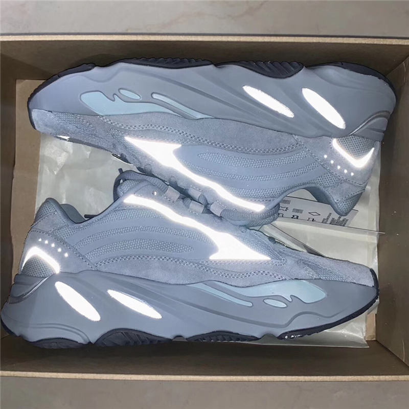 Ad*s yeezy boost 700 v2 hospital blue fv8424 sneakers men women