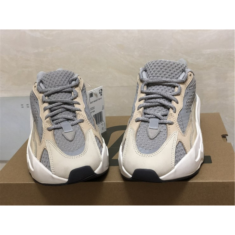 Ad*s yeezy boost 700 v2 cream gy7924 sneakers men women