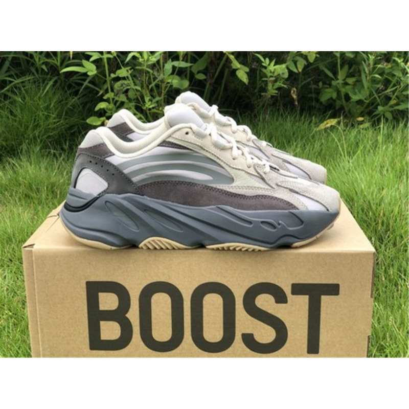 Ad*s yeezy boost 700 v2 volcanic ash tephra fu7914 sneakers men women