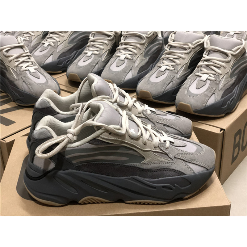 Ad*s yeezy boost 700 v2 volcanic ash tephra fu7914 sneakers men women