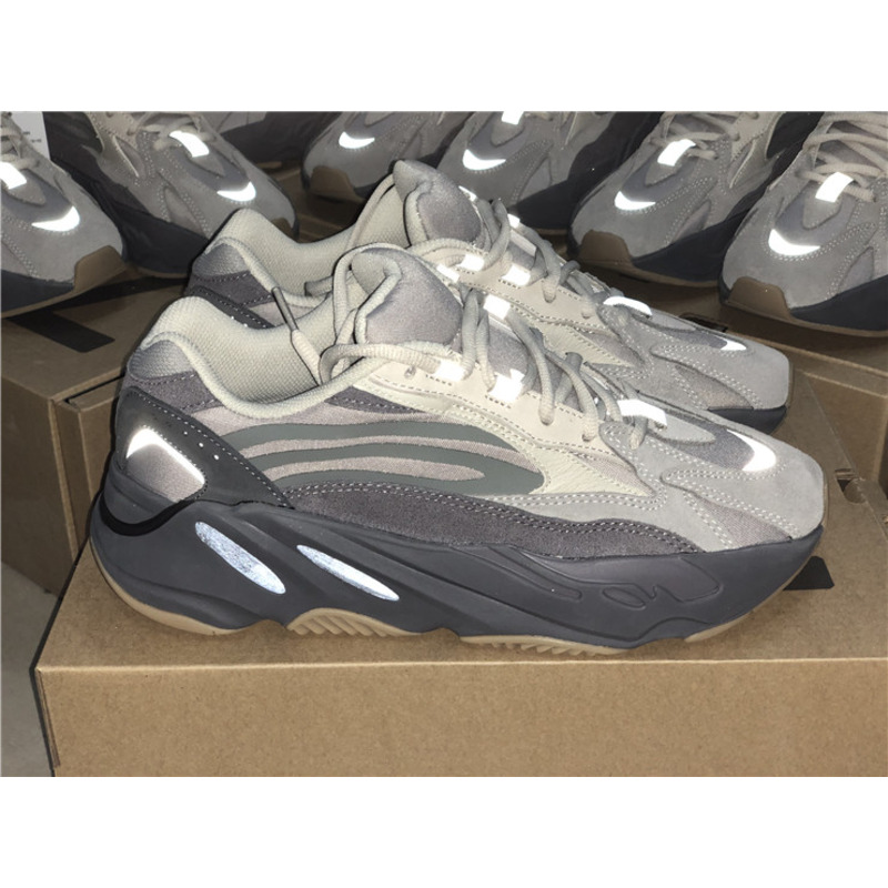 Ad*s yeezy boost 700 v2 volcanic ash tephra fu7914 sneakers men women