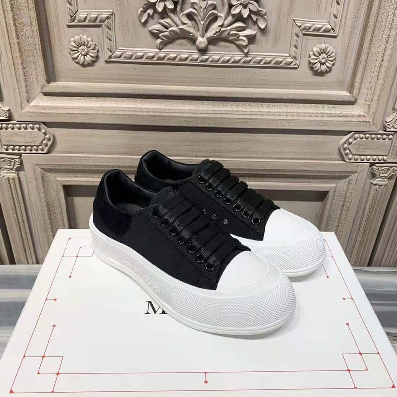 Alexander McQueen Deck Lace-Up Plimsoll Sneaker