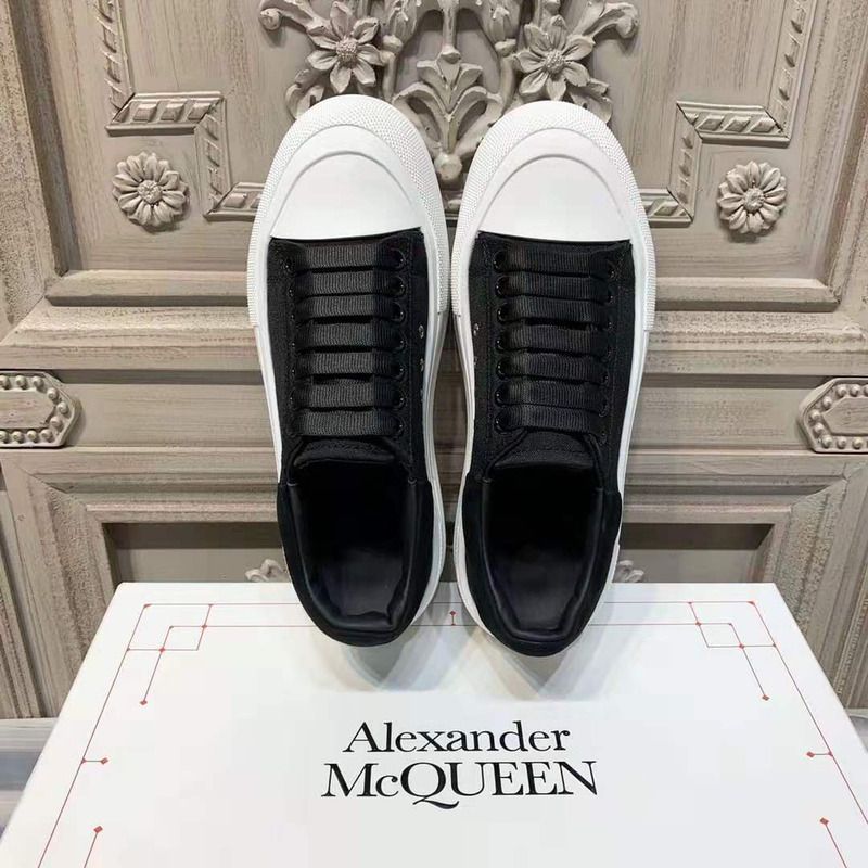 Alexander McQueen Deck Lace-Up Plimsoll Sneaker