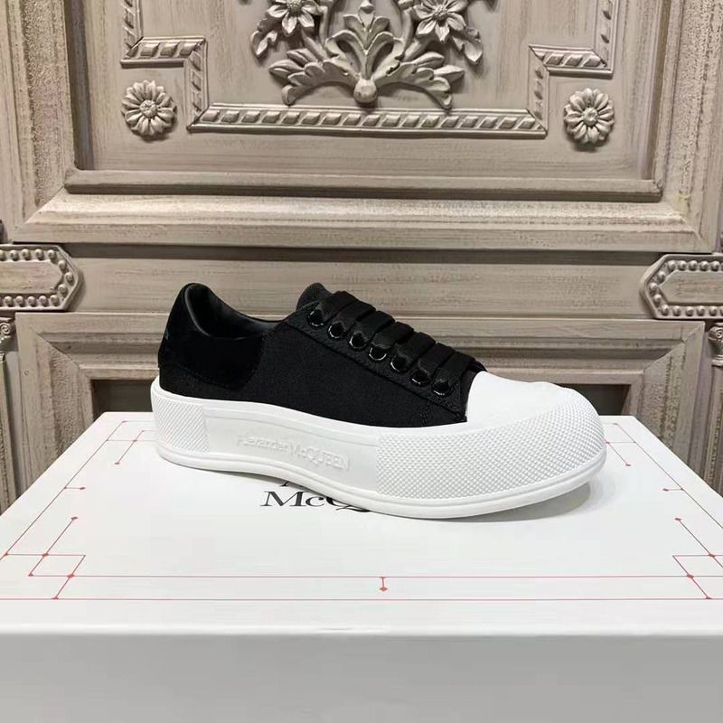 Alexander McQueen Deck Lace-Up Plimsoll Sneaker