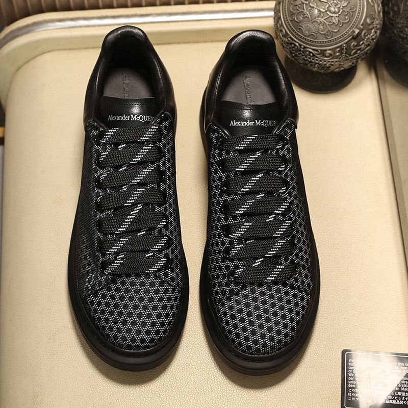 Alexander McQueen Low Top Sneakers Black