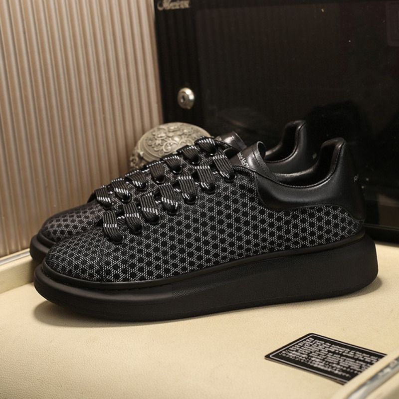 Alexander McQueen Low Top Sneakers Black