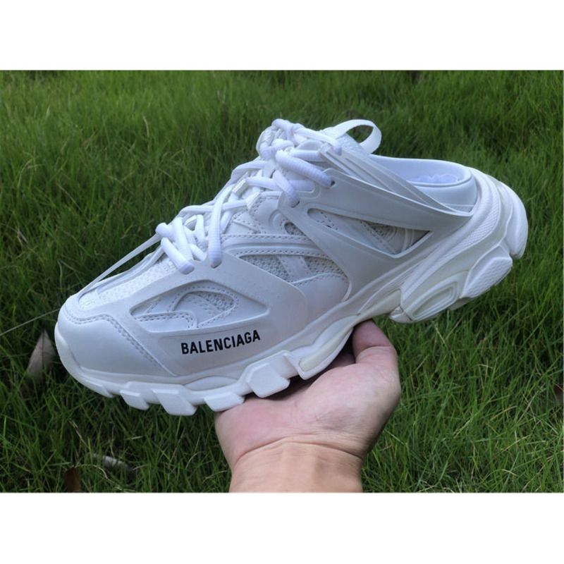 Ba*len*cia*ga men''s track sneaker in white