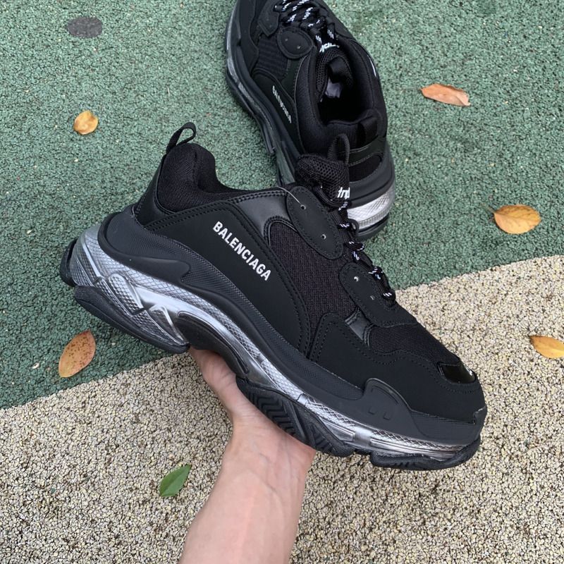 Ba*len*cia*ga triple s trainer