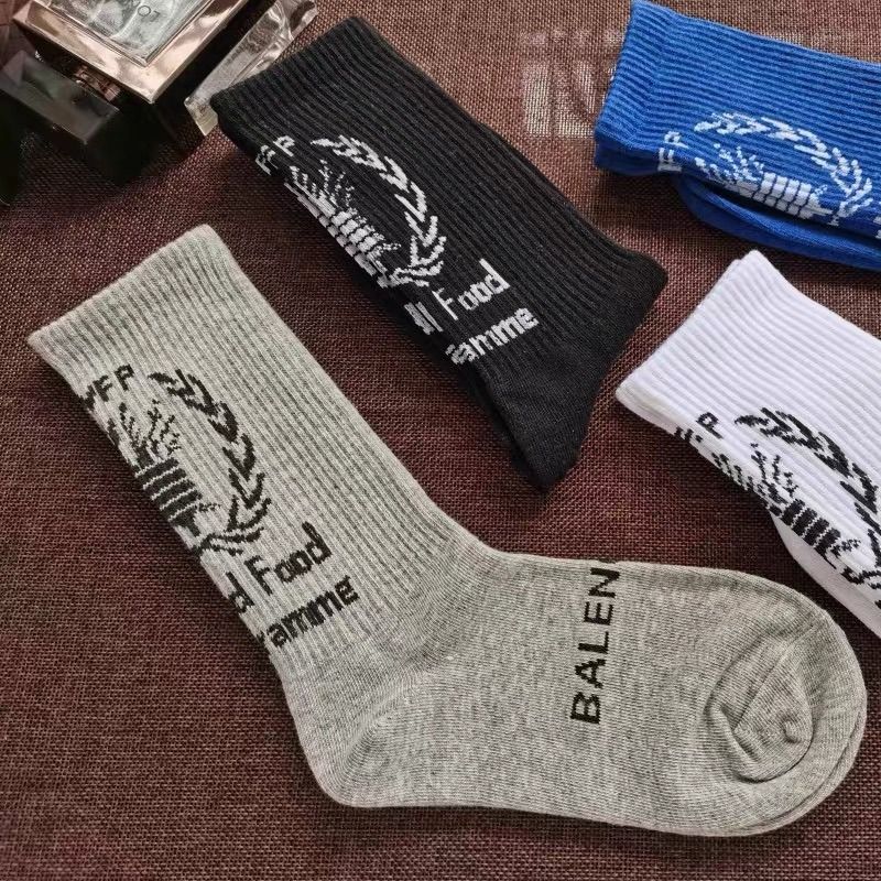 Ba*len*cia*ga logo print socks/box