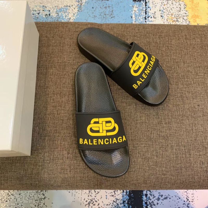 Ba*len*cia*ga bb slide sandal