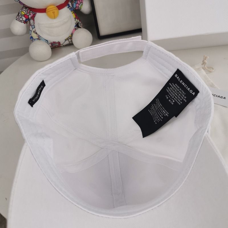 Ba*len*cia*ga bb mode baseball cap in white