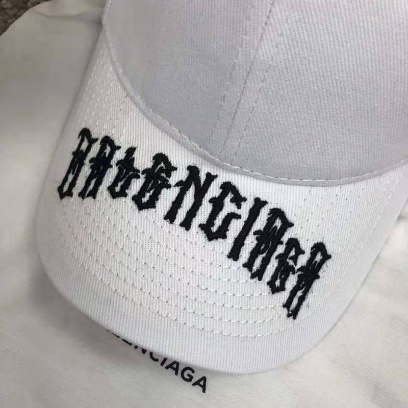 Ba*len*cia*ga white tattoo cap