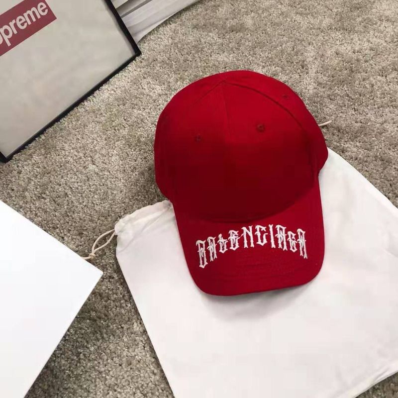 Ba*len*cia*ga red tattoo cap