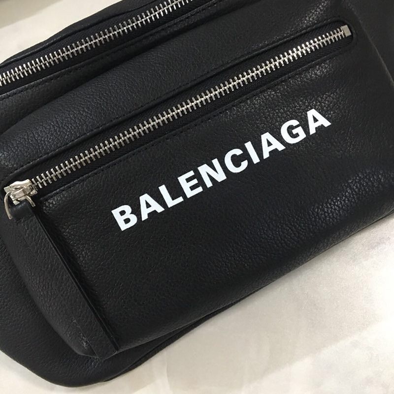 Ba*len*cia*ga explorer belt bag (black)