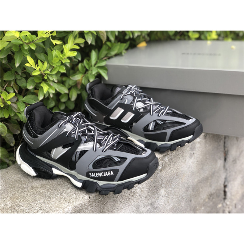 Ba*len*cia*ga 3.0 black silver gray sneakers men women