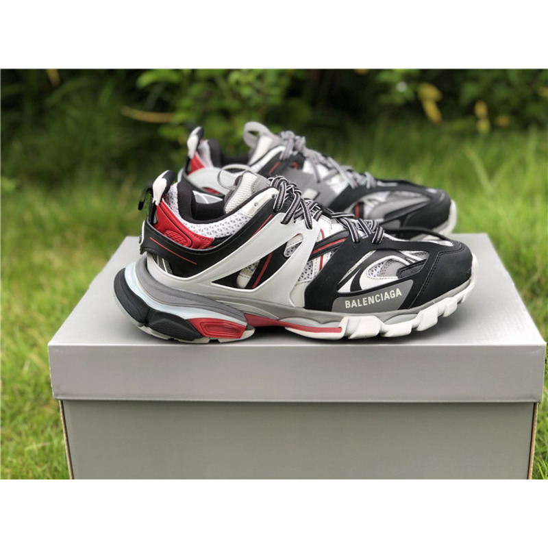 Ba*len*cia*ga 3.0 black white red sneakers men women