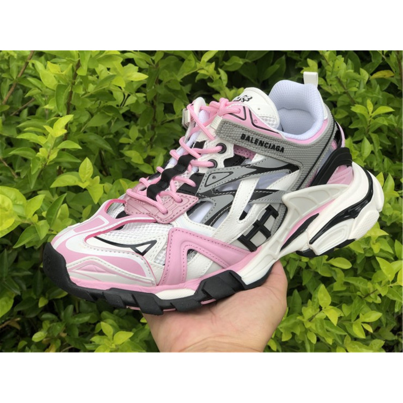 Ba*len*cia*ga 4.0 gray pink sneakers men women