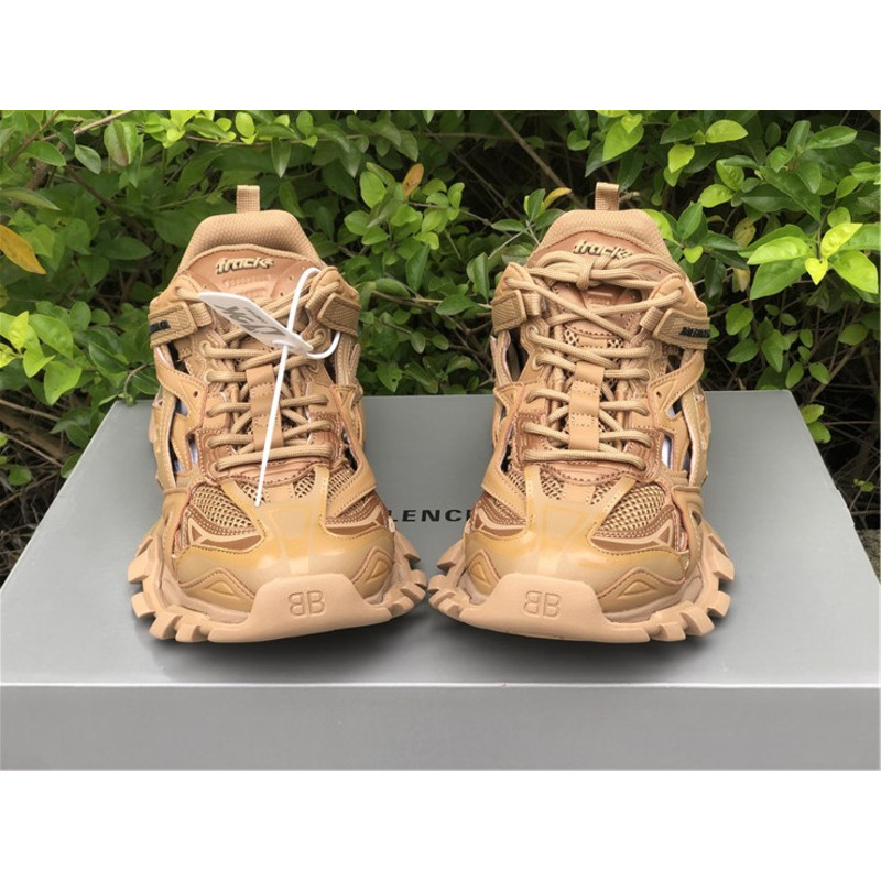 Ba*len*cia*ga 4.0 mud yellow sneakers men women