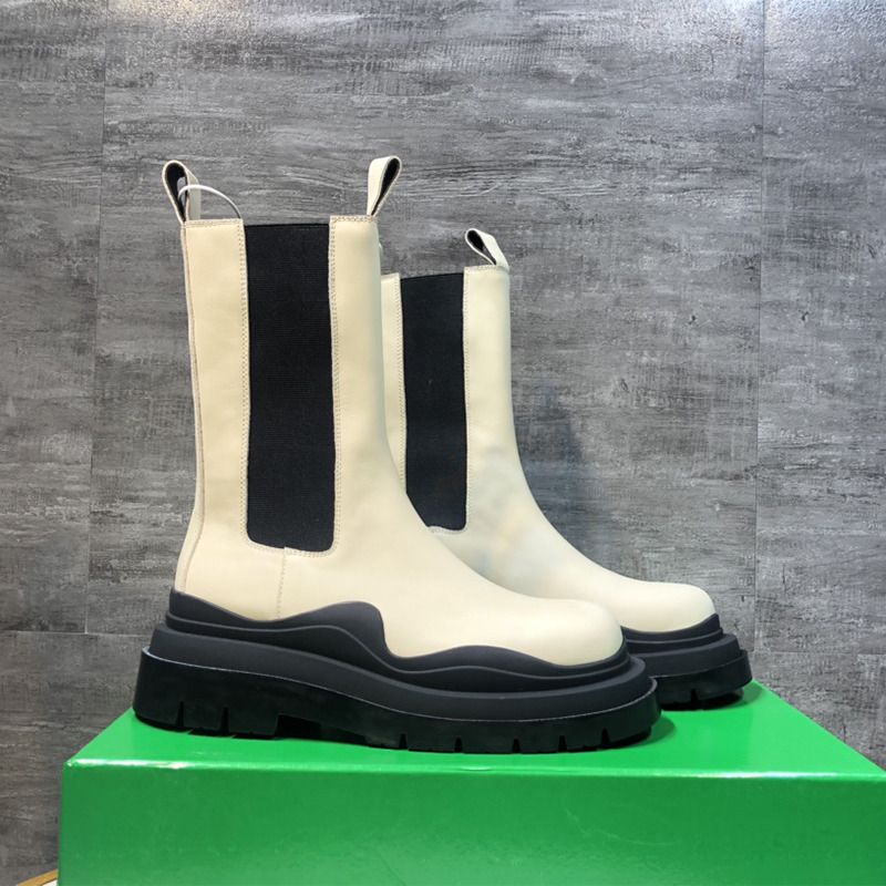 Bo*te*ga ve*ne*ta tire  rubber-trimmed leather chelsea boots