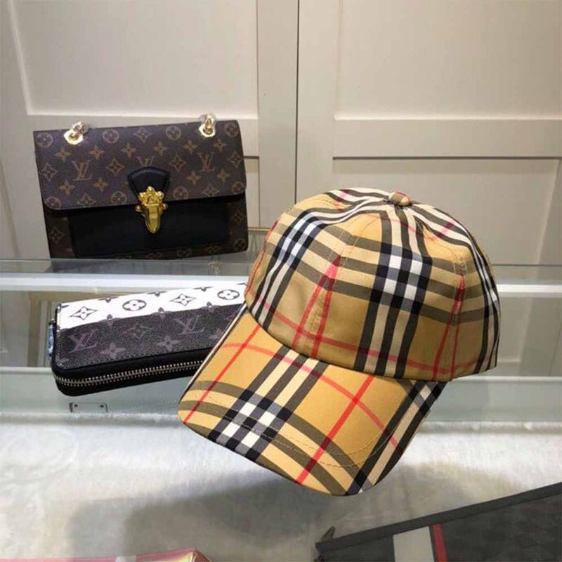 B**rry vintage check baseball cap in antique yellow