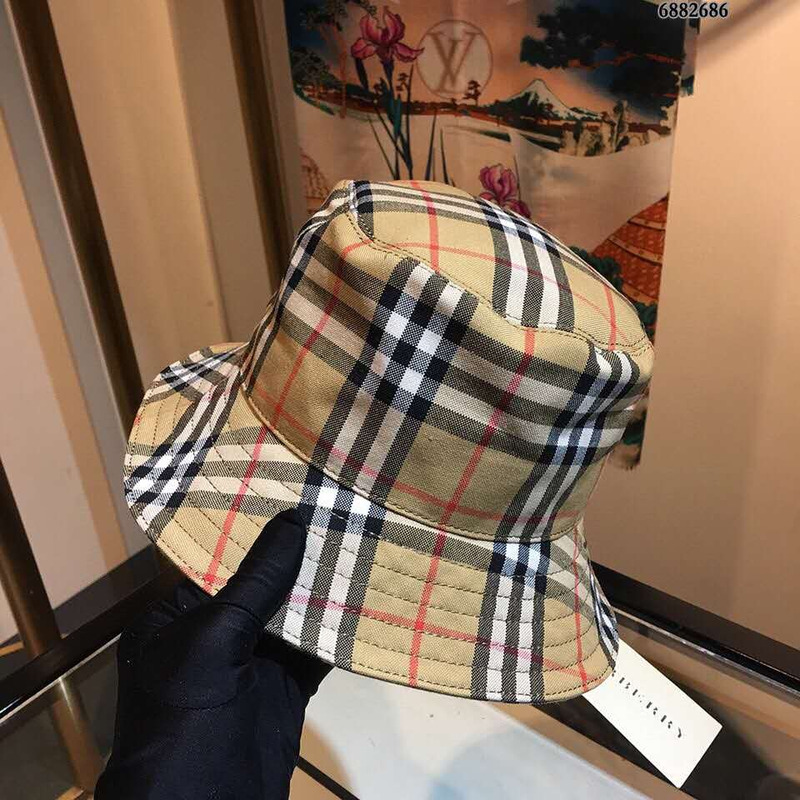 B**rry vintage check bucket hat