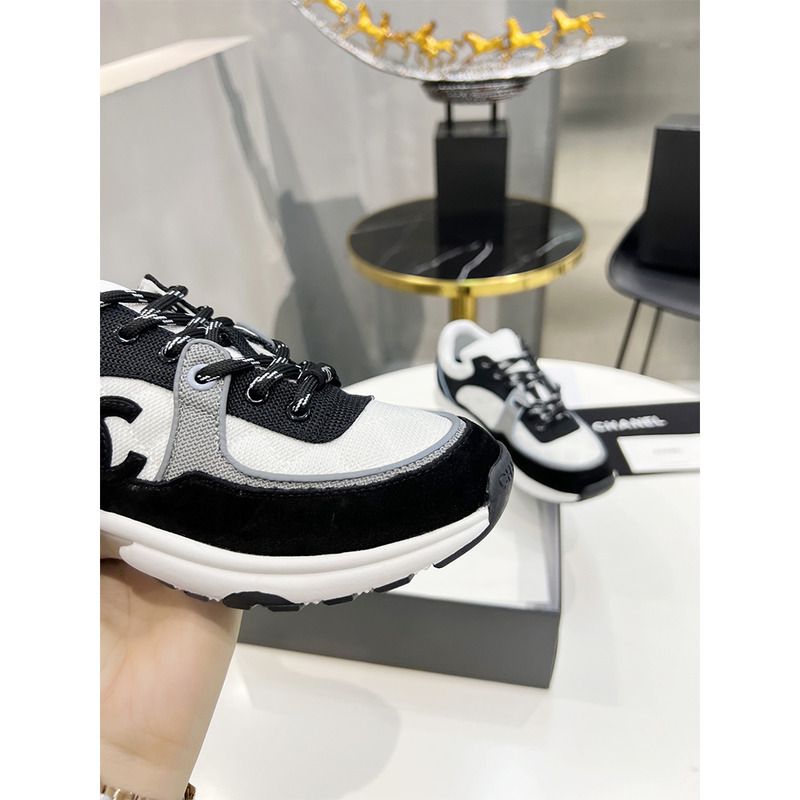 Ch*el low-top luminous sneakers(black&white)