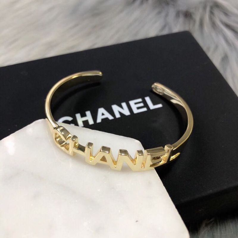 Ch*el logo print bracelet