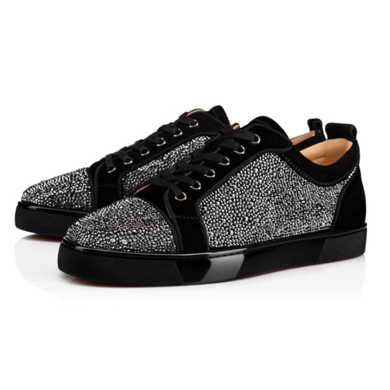 Ch**an louboutin freel**is junior spikes low sneaker