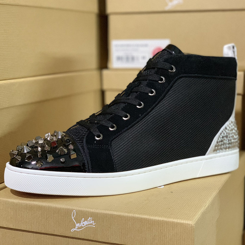 Ch**an louboutin sneaker in black