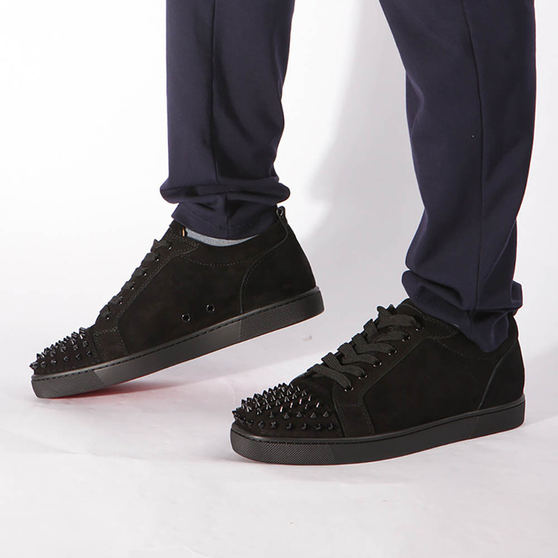 made-to-order!!! Ch**an louboutin limited version Ch**an louboutin l**is junior spikes veau velours black sneaker