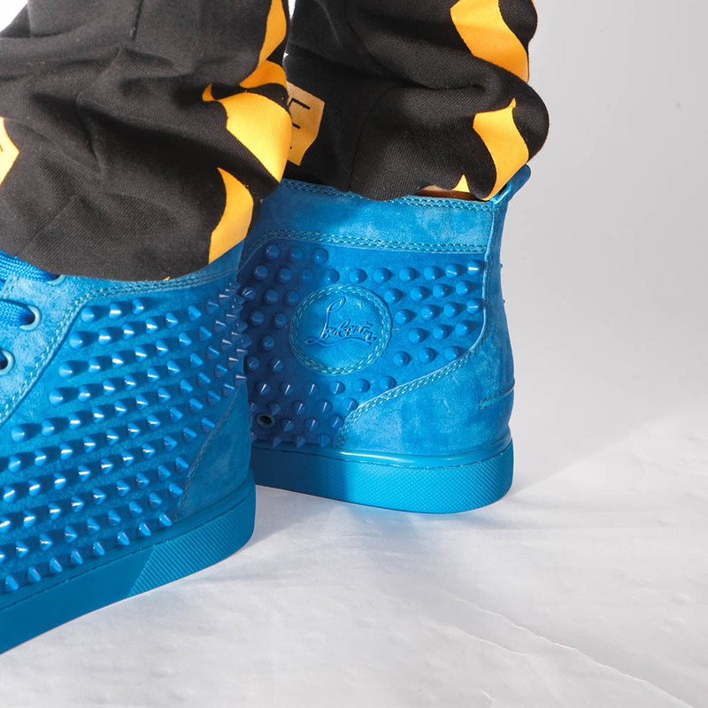 limited stock!!! Ch**an louboutin limited version l**is spikes blue veau velours sneakers