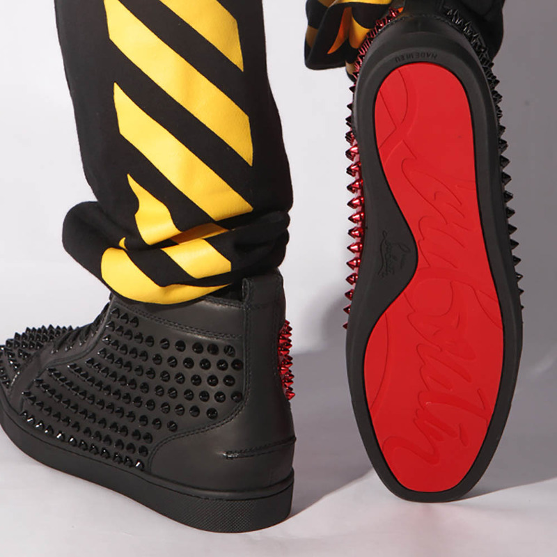 limited stock!!! Ch**an louboutin limited version limited louboutin l**is spikes black in latte and metalic gold