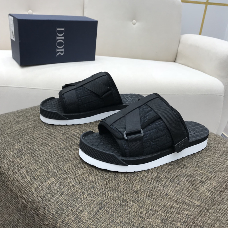 D*or alpha sandal