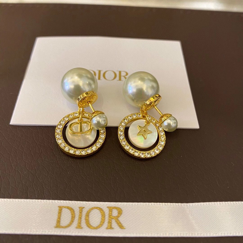 D*or ch**an tribales earrings