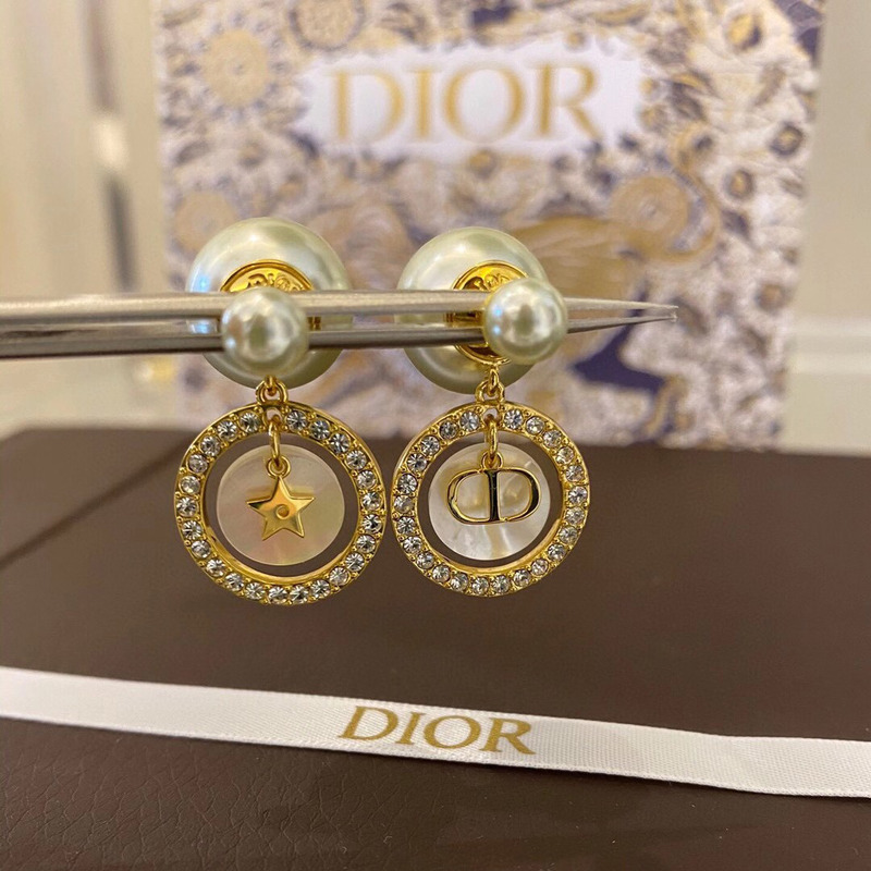 D*or ch**an tribales earrings