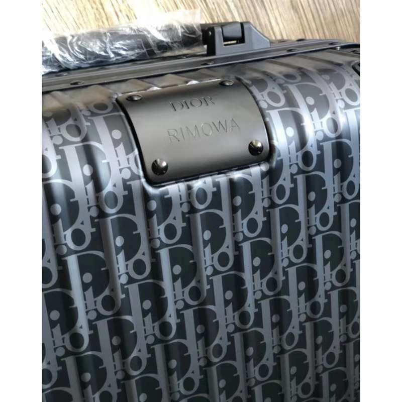 D*or oblique luggage