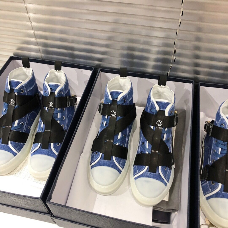 D*or "b23" blue high top sneakers