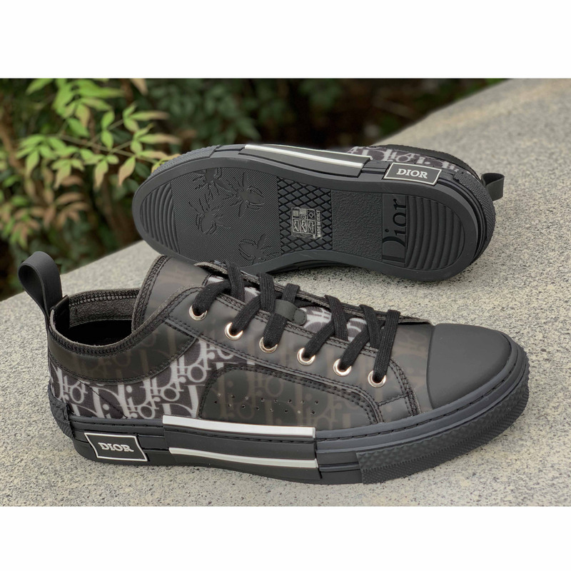 D*or "b23" D*or oblique sneaker in black