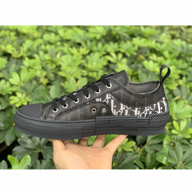 D*or "b23" D*or oblique sneaker in black