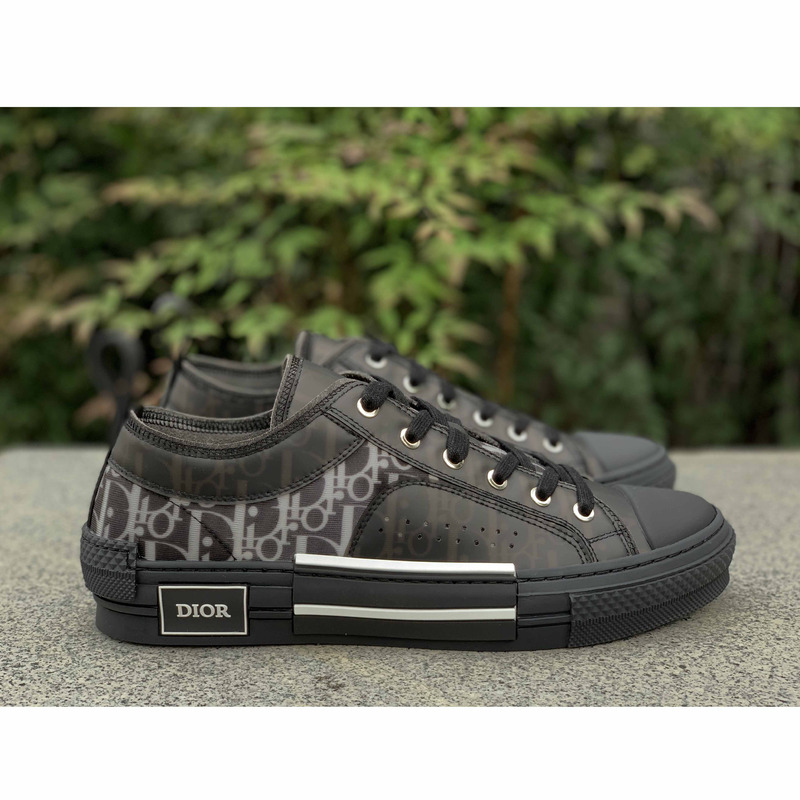 D*or "b23" D*or oblique sneaker in black