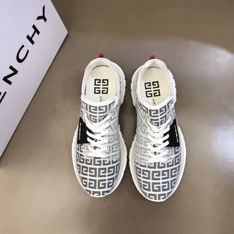 Givenchy  Low-Top Sneakers(Upon UK Size)