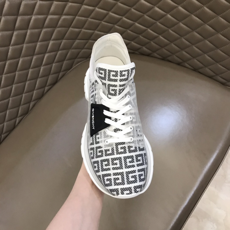 Givenchy  Low-Top Sneakers(Upon UK Size)