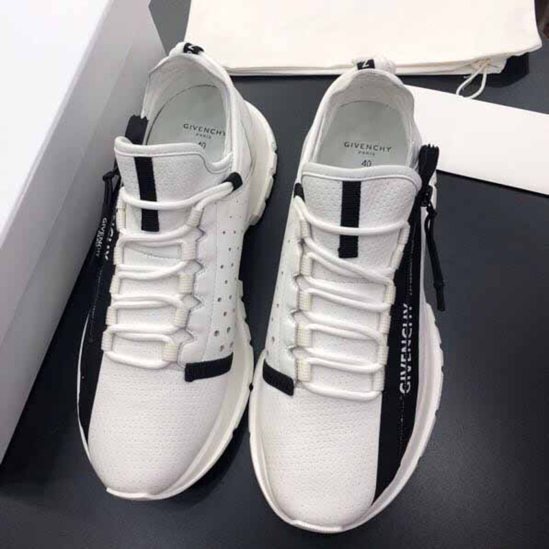 Givenchy Spectre Low-Top Sneakers