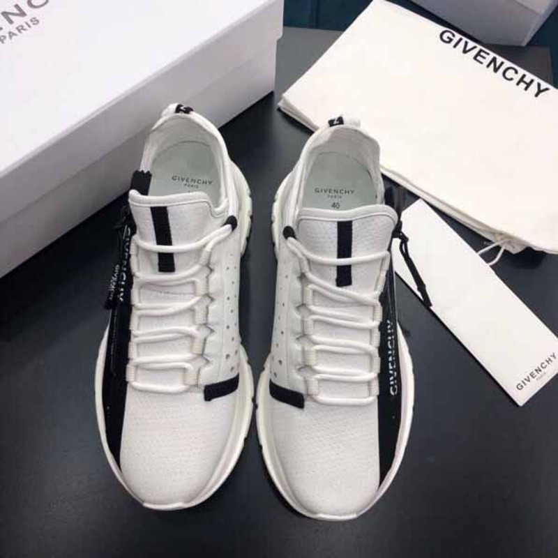 Givenchy Spectre Low-Top Sneakers