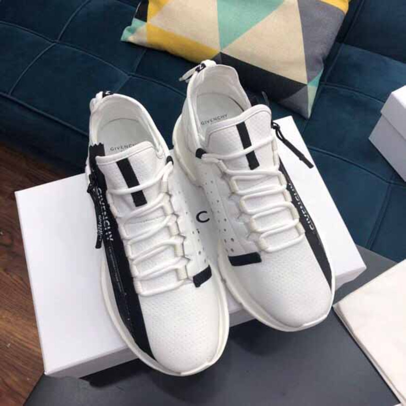 Givenchy Spectre Low-Top Sneakers