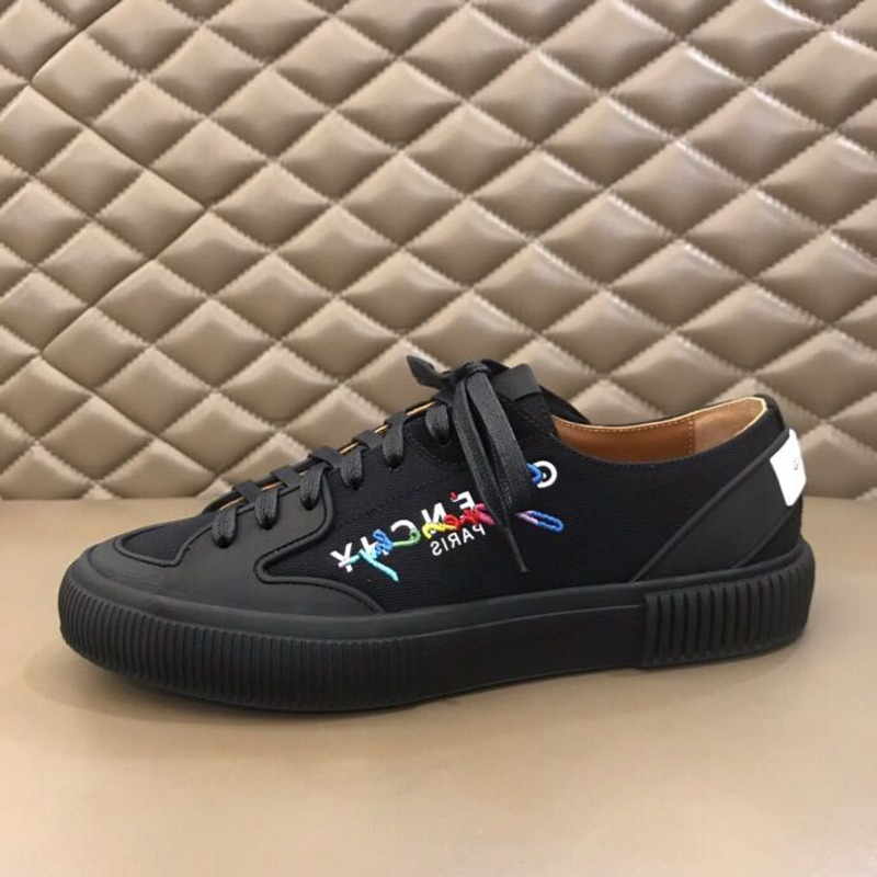 Givenchy Logo Print Low-Top Sneakers