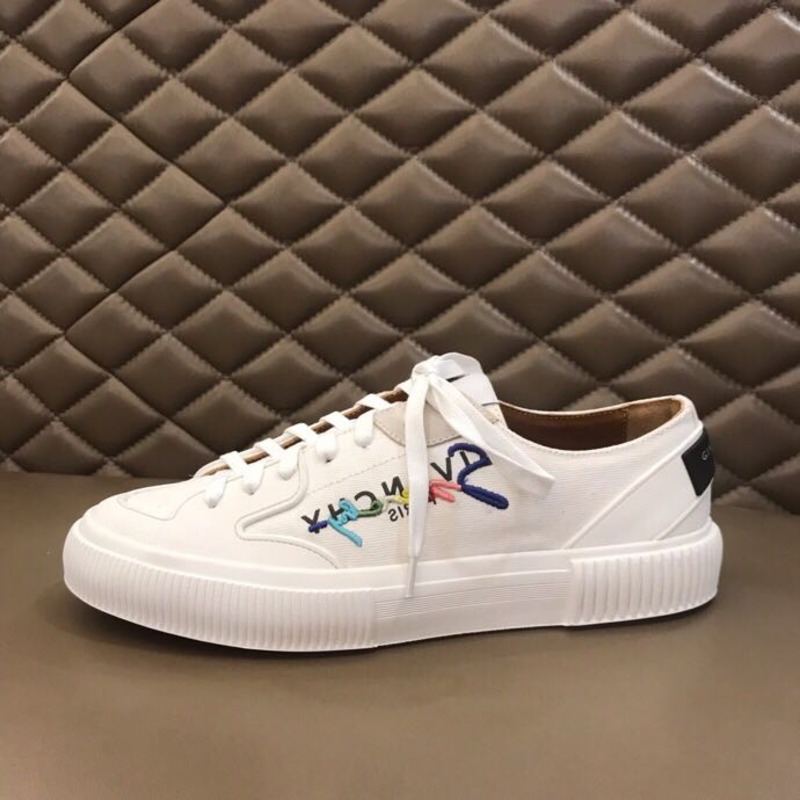 Givenchy Logo Print Low-Top Sneakers